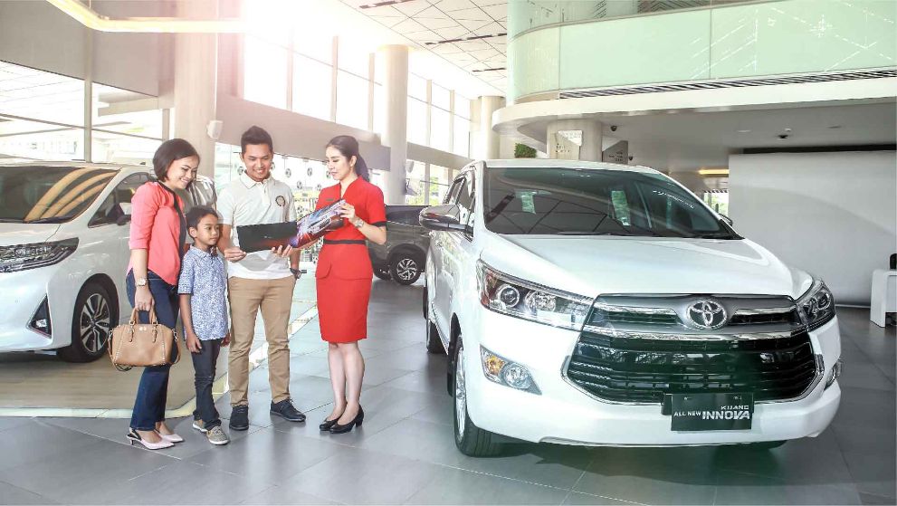 3 Tips Memilih Sales Toyota yang Tepat